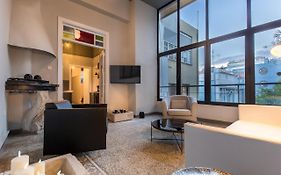 Soho Apartments